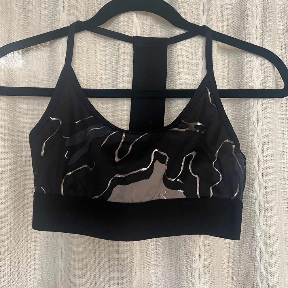 Noli Black and Gray Patterned Sports Bra